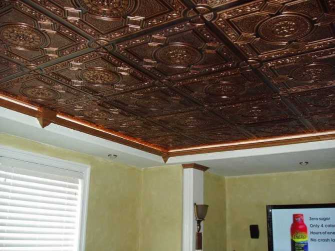Чем покрасить плитку на потолке из пенопласта? обзор +видео
